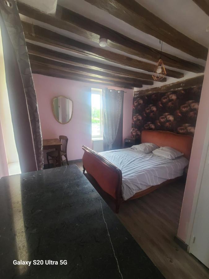 Les Chambrees Du Bac Hotel Charly-sur-Marne Exterior photo